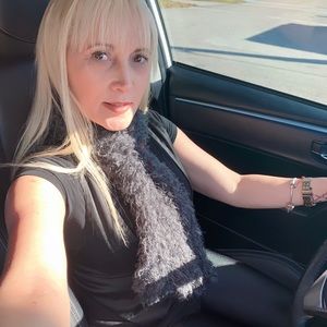 Meet your Posher, Gladys